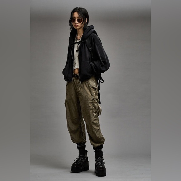 NWOT R13 Wide Leg Cargo Pant Olive Garment Dyed Cotton Poplin - Picture 3 of 12